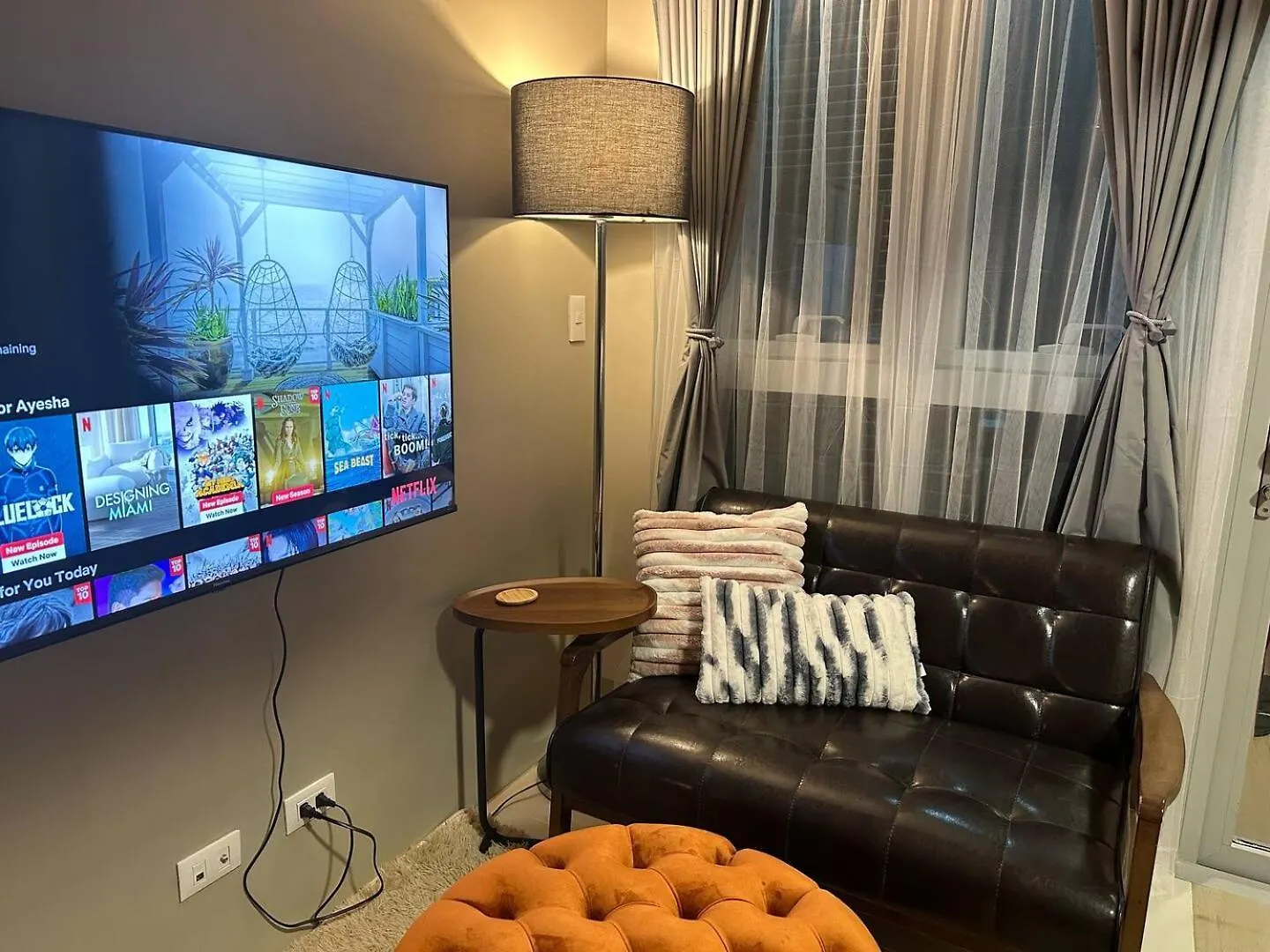 Apartment Private Condo Unit In Uptown Parksuites I & II Manila