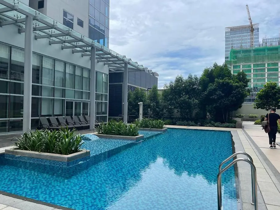 Private Condo Unit In Uptown Parksuites I & II Manila 0*,